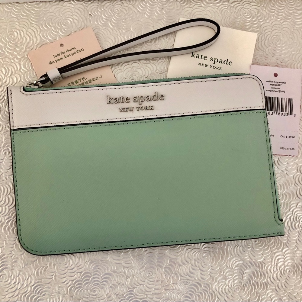 NWT Kate Spade Medium l-Zip Wristlet